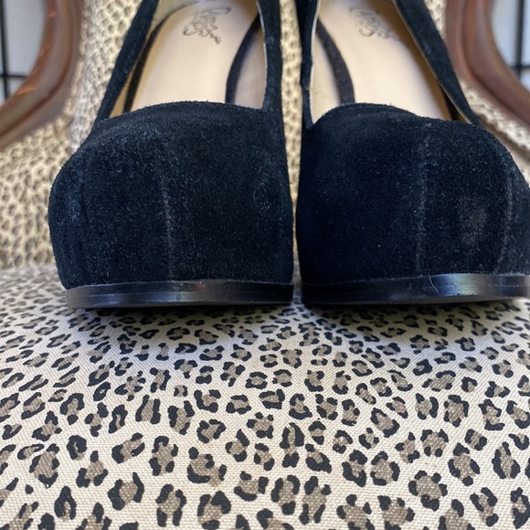 Carlos By Carlos Santana Black Platform Suede heels Sz 6.5 - Picture 3 of 7
